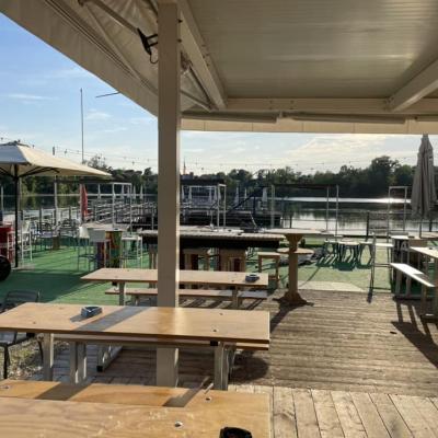Beach Bar 22